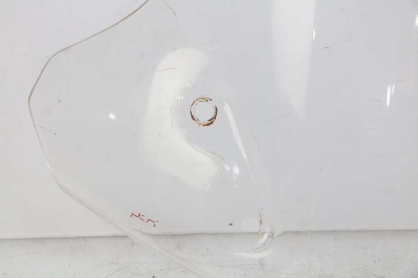 photo de PARE BRISE YAMAHA YP MAJESTY 125 (2007 - 2010)