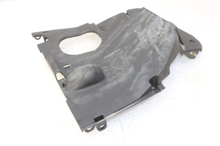 photo de PASSAGE ROUE ARRIERE KYMCO AGILITY NAKED RENOUVO 2T 50 (2011 - 2018)