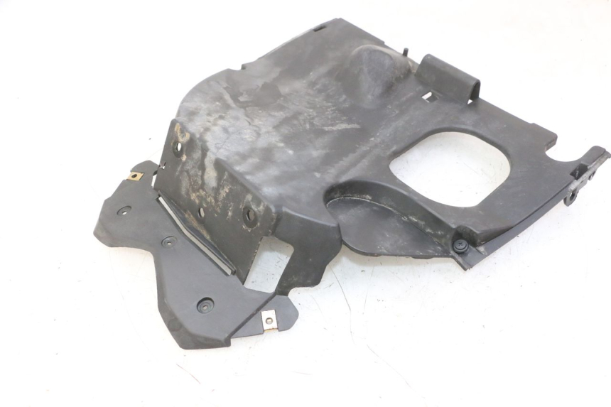 photo de PASSAGE ROUE ARRIERE KYMCO AGILITY NAKED RENOUVO 2T 50 (2011 - 2018)