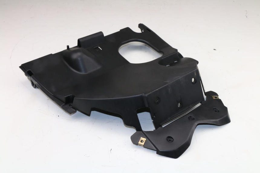 photo de PASSAGE ROUE ARRIERE KYMCO AGILITY NAKED RENOUVO 4T 50 (2011 - 2017)