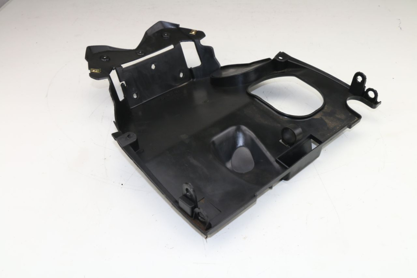 photo de PASSAGE ROUE ARRIERE KYMCO AGILITY NAKED RENOUVO 4T 50 (2011 - 2017)