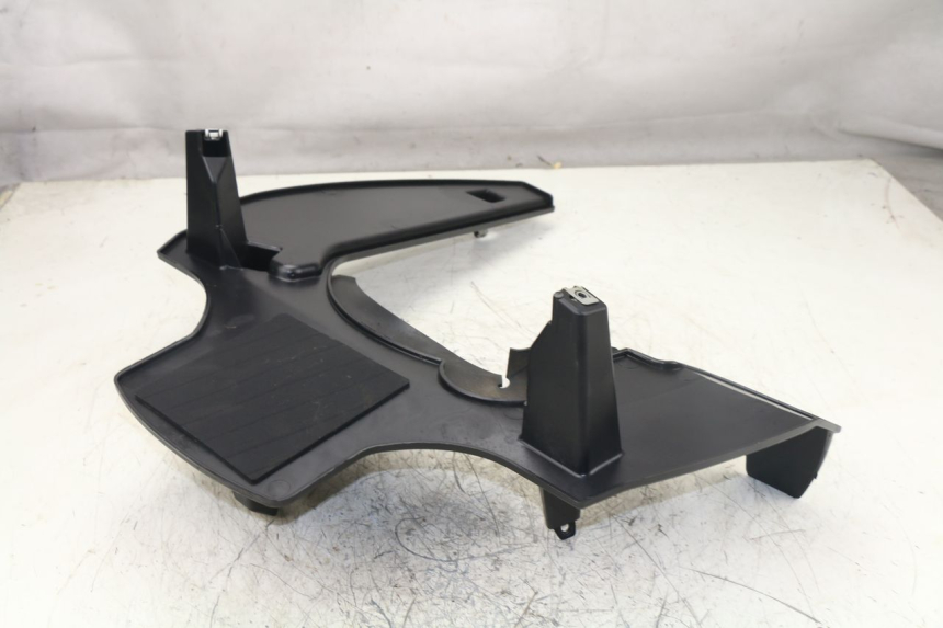 photo de PASSAGE ROUE ARRIERE APRILIA ATLANTIC S 125 (2010 - 2013)