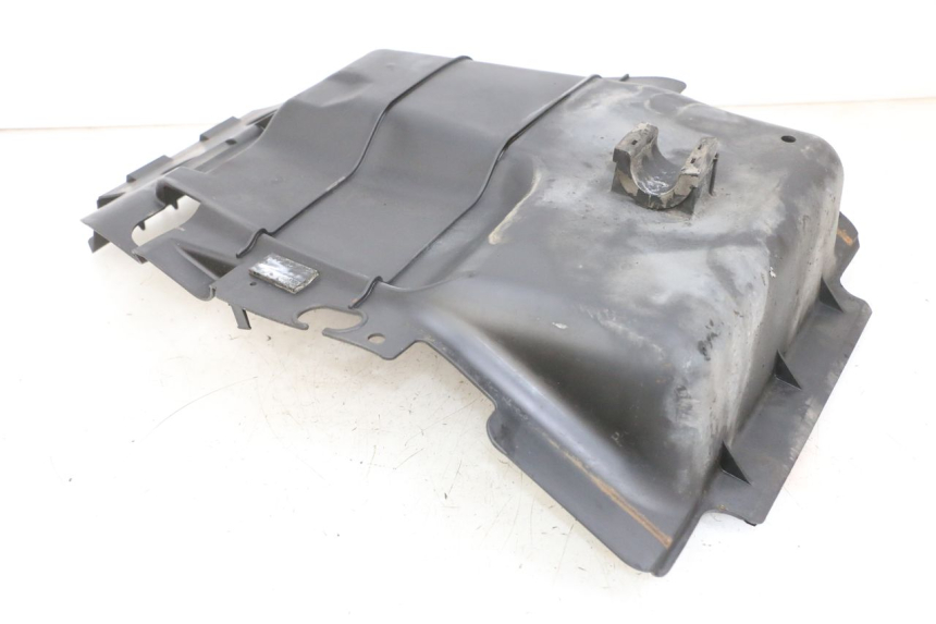 photo de PASSAGE ROUE ARRIERE SUZUKI BURGMAN 650 (2013 - 2020)