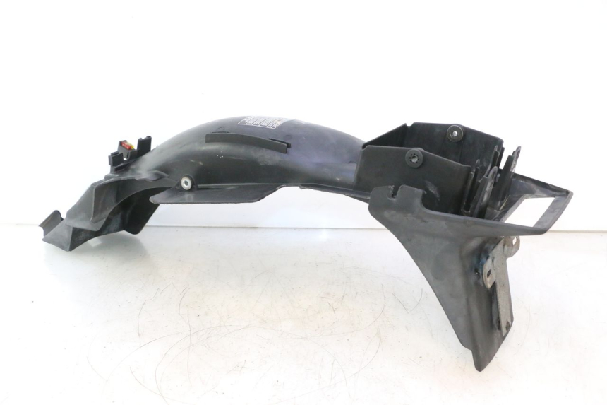 photo de PASSAGE ROUE ARRIERE HONDA CB TWO FIFTY 250 (1991 - 2002) - Gros plan technique