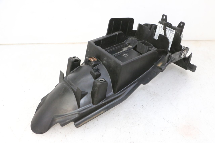 photo de PASSAGE ROUE ARRIERE HONDA CBF 125 (2009 - 2015)