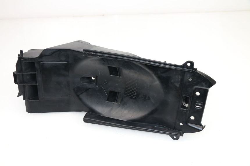 photo de PASSAGE ROUE ARRIERE HONDA CBR R 125 (2011 - 2016)