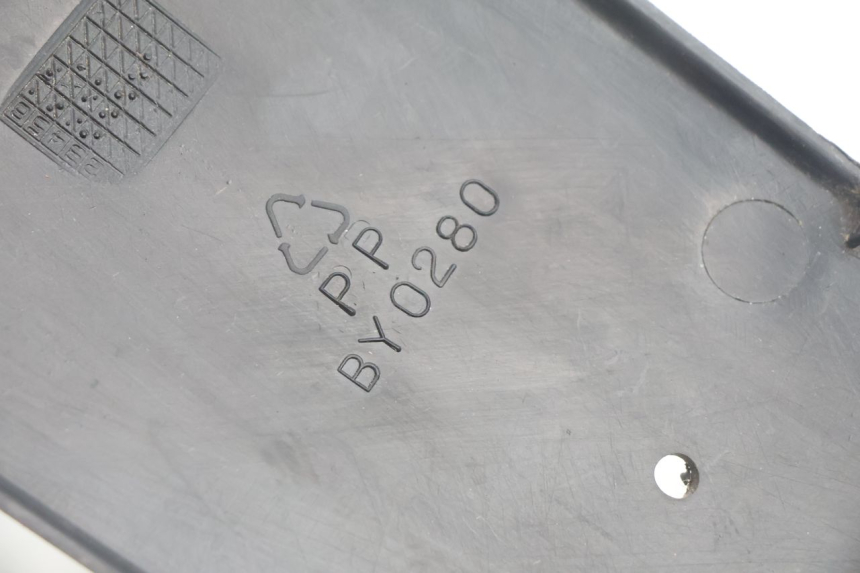 photo de PASSAGE ROUE ARRIERE MBK DAKOTA 50 (2003 - 2008) - État de surface