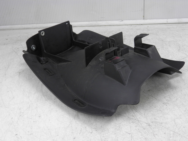 photo de PASSAGE ROUE ARRIERE DUCATI ST3 ABS 992 (2006 - 2007)