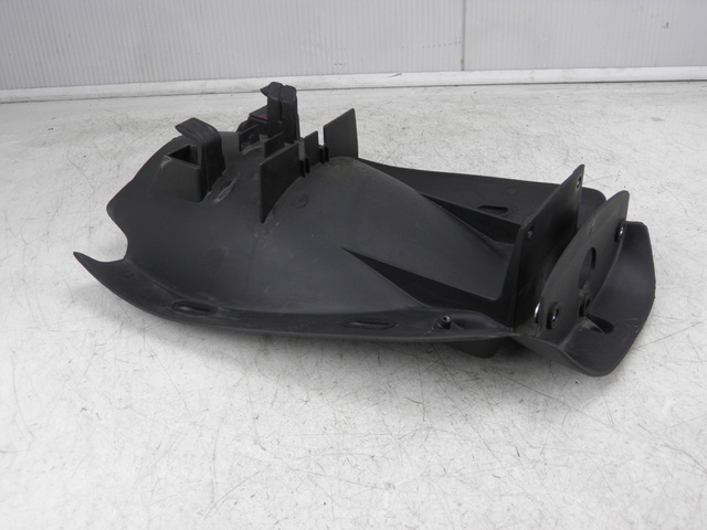 photo de PASSAGE ROUE ARRIERE DUCATI ST3 ABS 992 (2006 - 2007)