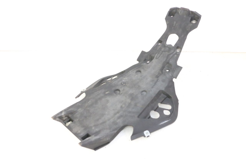 photo de PASSAGE ROUE ARRIERE BMW G310 R 310 (2016 - 2020)