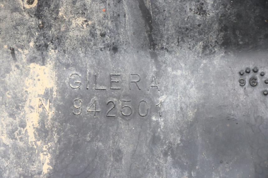 photo de PASSAGE ROUE ARRIERE GILERA RK 50 (1996 - 1999)