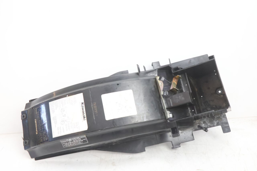 photo de PASSAGE ROUE ARRIERE KAWASAKI GPX F ZX750F 750 (1986 - 1990) - Détail de la pièce