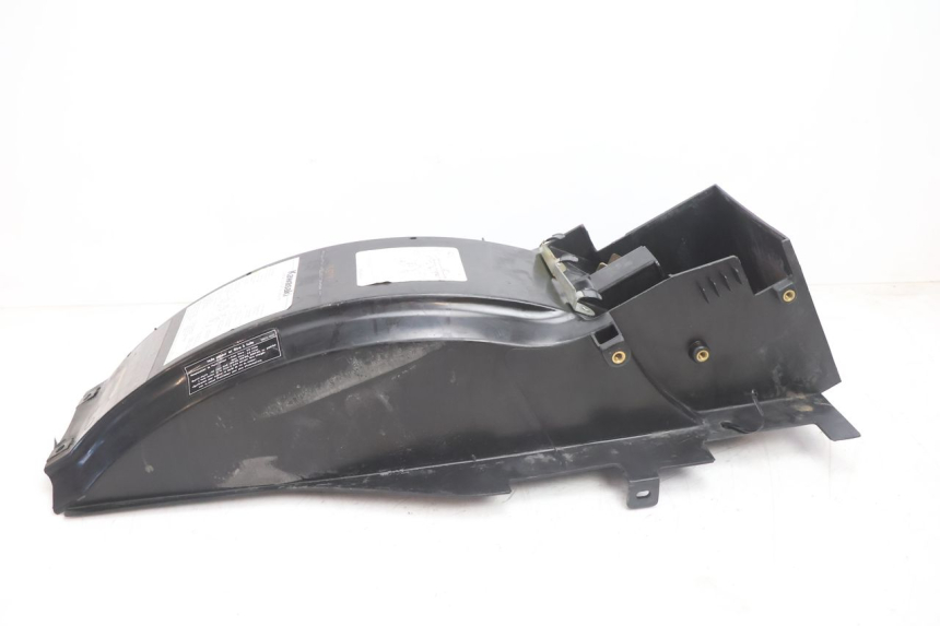 photo de PASSAGE ROUE ARRIERE KAWASAKI GPX F ZX750F 750 (1986 - 1990) - Autre angle de vue