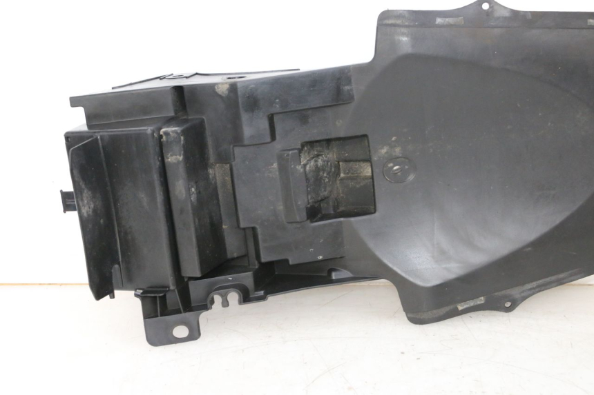 photo de PASSAGE ROUE ARRIERE SUZUKI GSXR GSX-R 1000 (2003 - 2004) - Marquages et références