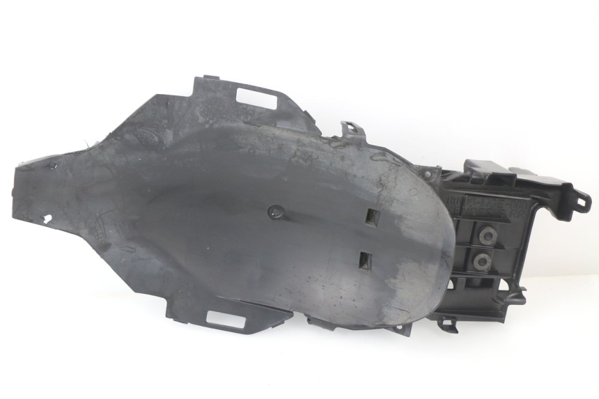 photo de PASSAGE ROUE ARRIERE HONDA VFR F 1200 (2010 - 2015)