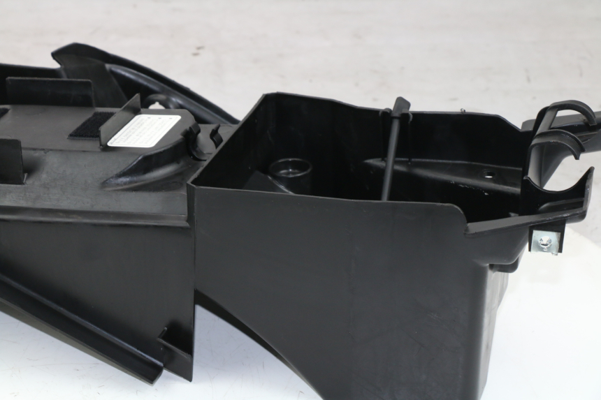 photo de PASSAGE ROUE ARRIERE HONDA XLV VARADERO 125 (2000 - 2006)