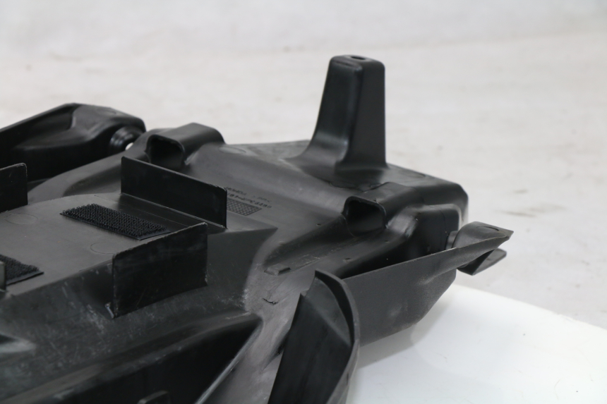 photo de PASSAGE ROUE ARRIERE HONDA XLV VARADERO 125 (2000 - 2006)