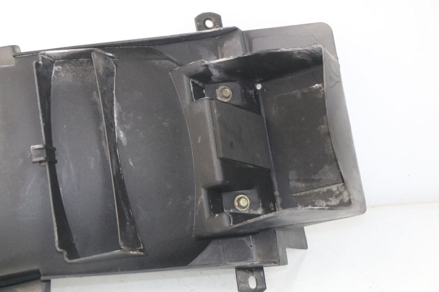 photo de PASSAGE ROUE ARRIERE HYOSUNG COMET GTR 125 (2007 - 2014)