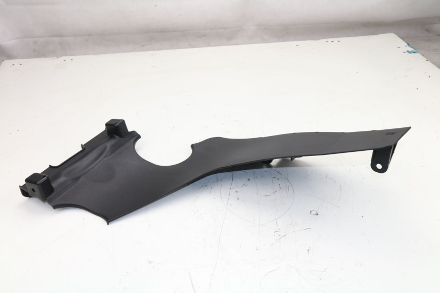 photo de PASSAGE ROUE ARRIERE KAWASAKI J300 300 (2014 - 2017)