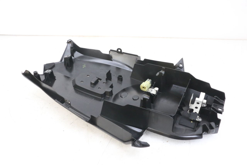 photo de PASSAGE ROUE ARRIERE KAWASAKI VERSYS ABS 650 (2015 - 2018)