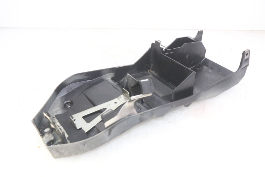 photo de PASSAGE ROUE ARRIERE KAWASAKI Z 750 (2007 - 2013)