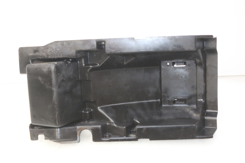 photo de PASSAGE ROUE ARRIERE KAWASAKI ZZR 600 (1995 - 2004)