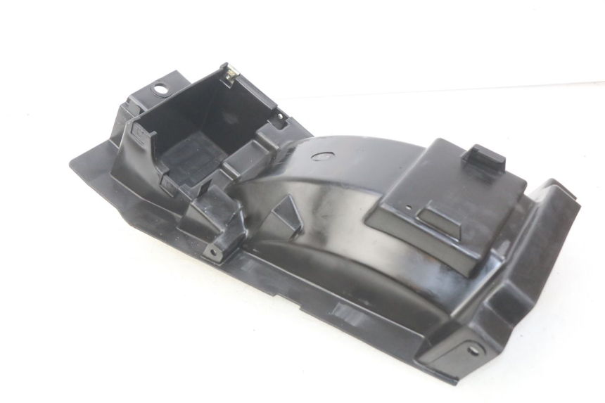 photo de PASSAGE ROUE ARRIERE KAWASAKI ZZR 600 (1995 - 2004)