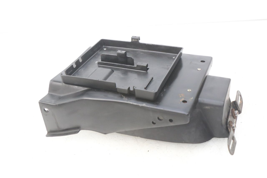 photo de PASSAGE ROUE ARRIERE KAWASAKI ZZR 600 (1995 - 2004)