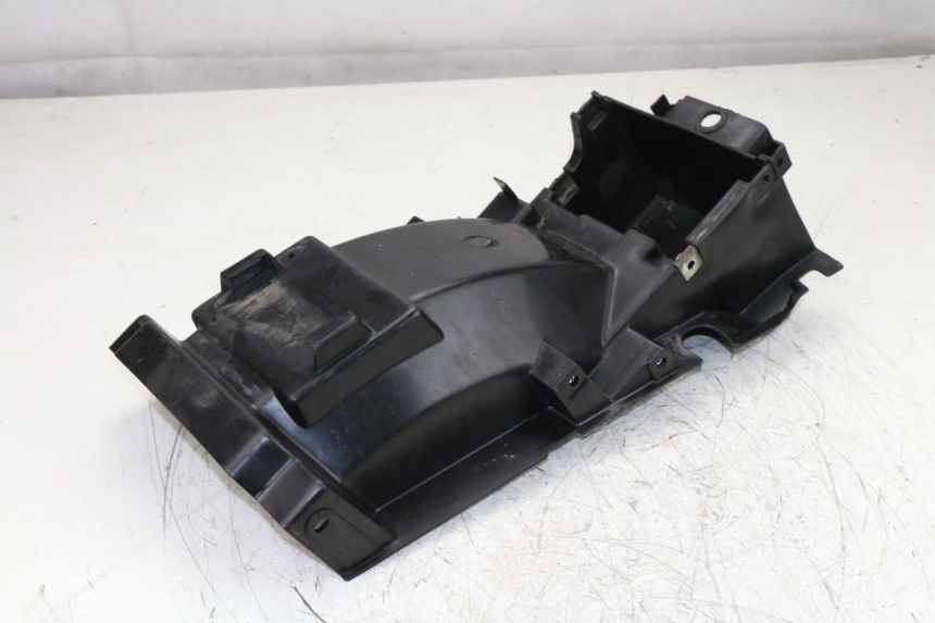 photo de PASSAGE ROUE ARRIERE KAWASAKI ZZR 600 (1995 - 2004)
