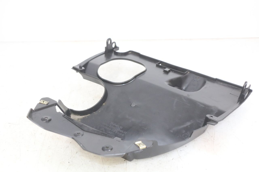 photo de PASSAGE ROUE ARRIERE KYMCO AGILITY NAKED RENOUVO 2T 50 (2011 - 2018)