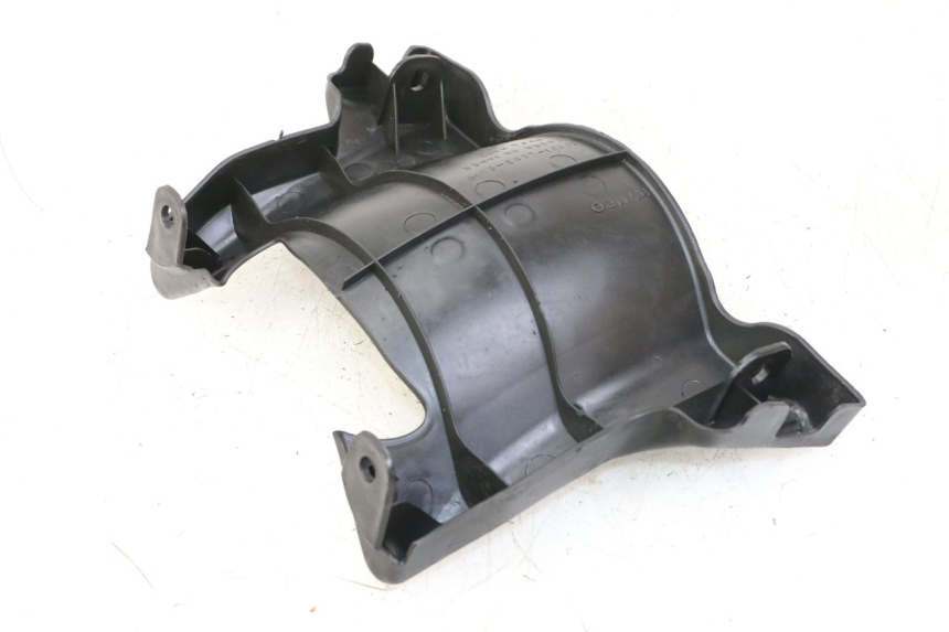 photo de PASSAGE ROUE ARRIERE KYMCO PEOPLE S 125 (2000 - 2008)