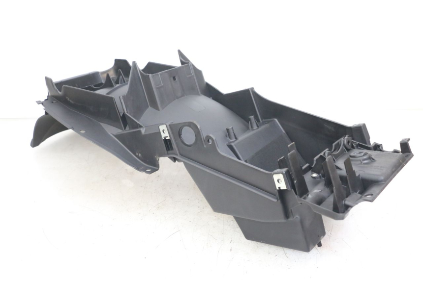 photo de PASSAGE ROUE ARRIERE MOTO GUZZI NORGE 8V GT 1200 (2011 - 2016)