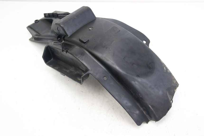 photo de PASSAGE ROUE ARRIERE HYOSUNG RT KARION 125 (2003 - 2007)