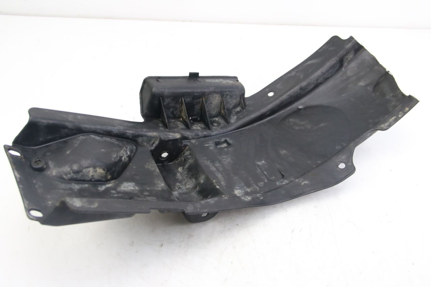 photo de PASSAGE ROUE ARRIERE HYOSUNG RT KARION 125 (2003 - 2007)