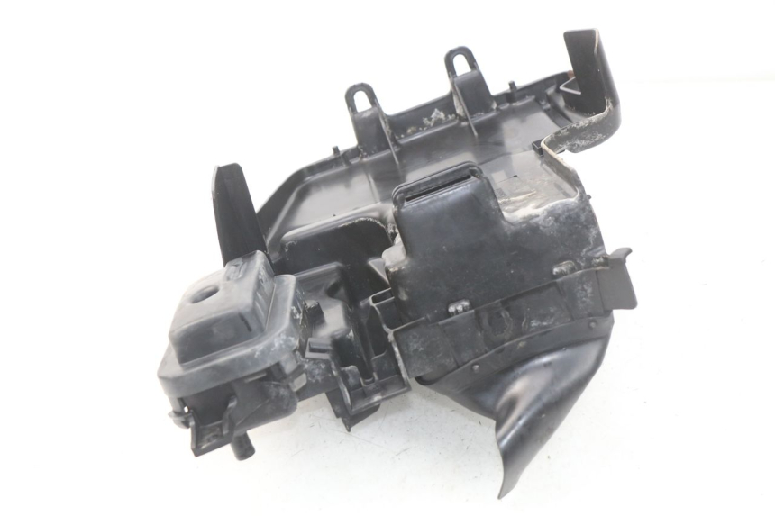 photo de PASSAGE ROUE ARRIERE HONDA SCV LEAD 100 (2003 - 2007)
