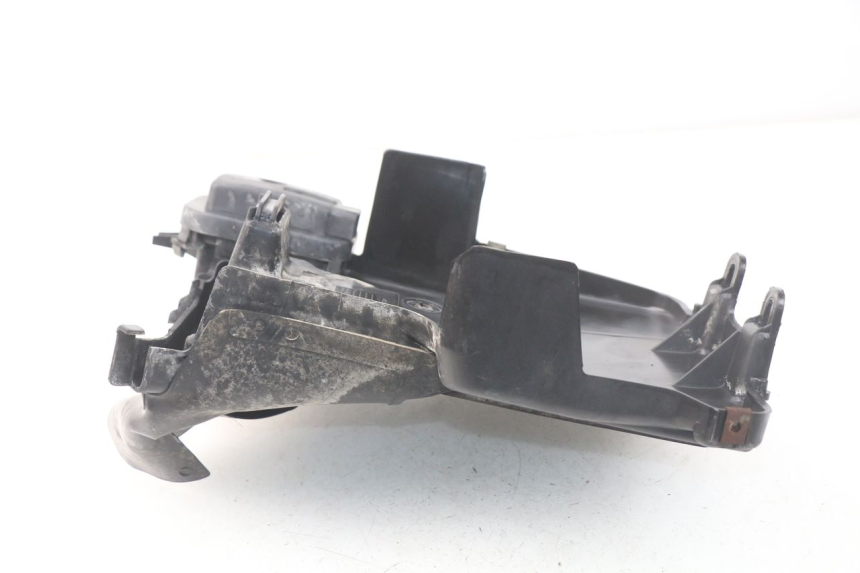photo de PASSAGE ROUE ARRIERE HONDA SCV LEAD 100 (2003 - 2007)