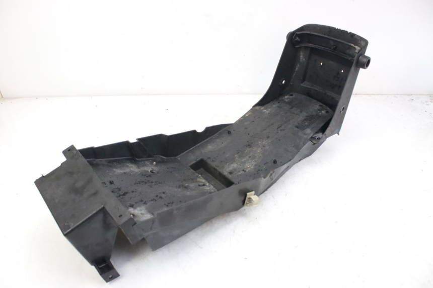 photo de PASSAGE ROUE ARRIERE TRIUMPH SPRINT ST 955 (1999 - 2001)