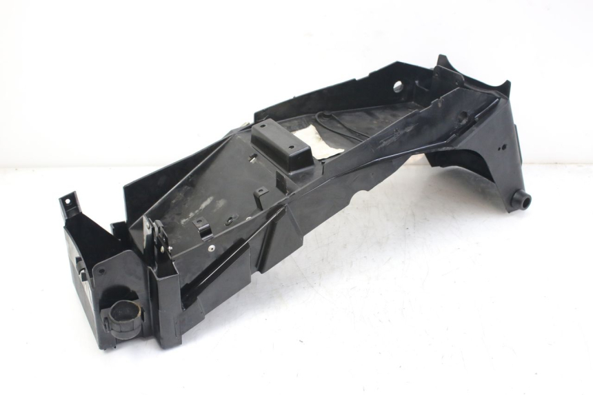 photo de PASSAGE ROUE ARRIERE TRIUMPH SPRINT ST 955 (1999 - 2001)
