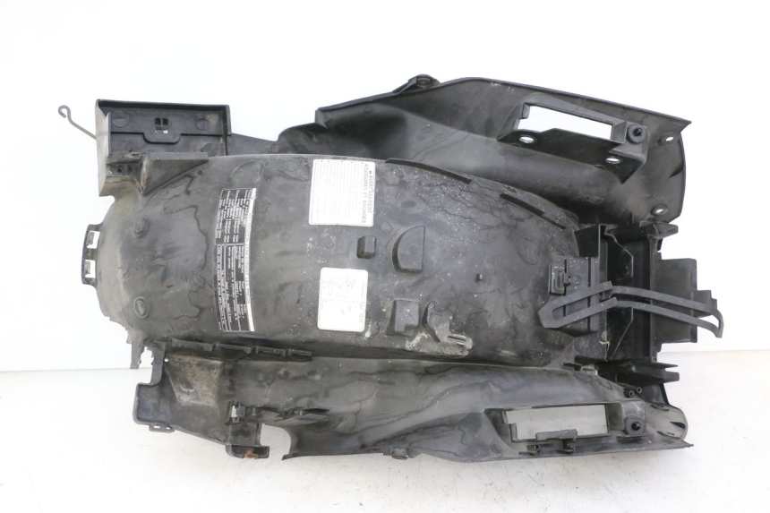 photo de PASSAGE ROUE ARRIERE HONDA ST PAN EUROPEAN 1300 (2002 - 2013)