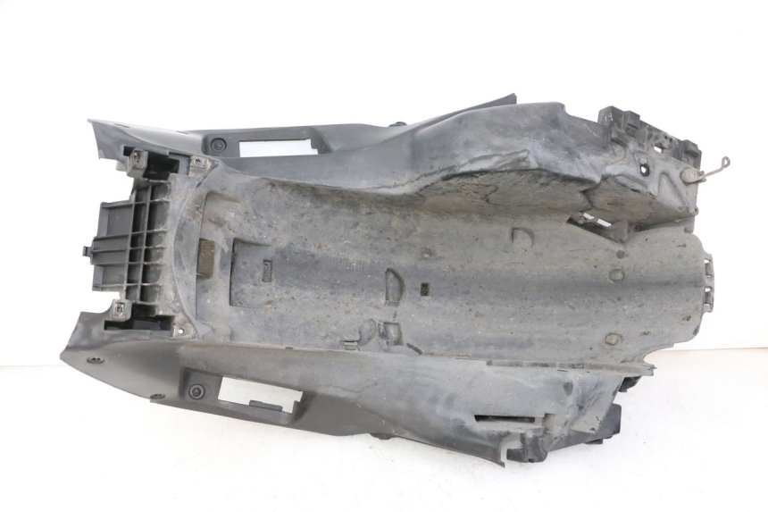 photo de PASSAGE ROUE ARRIERE HONDA ST PAN EUROPEAN 1300 (2002 - 2013)