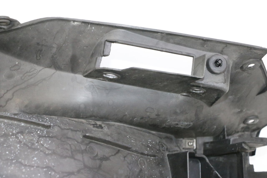 photo de PASSAGE ROUE ARRIERE HONDA ST PAN EUROPEAN 1300 (2002 - 2013)