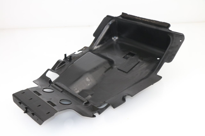 photo de PASSAGE ROUE ARRIERE SUZUKI BURGMAN EXECUTIVE ABS 650 (2006 - 2012)