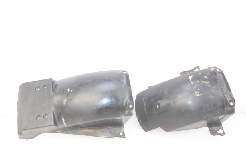 photo de PASSAGE ROUE ARRIERE SUZUKI GSX-F GSX  F 1100 (1988 - 1994)