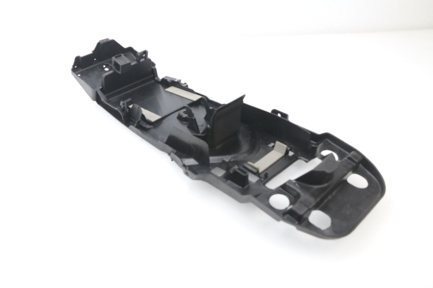 photo de PASSAGE ROUE ARRIERE SUZUKI GSX-R GSXR 600 (2008 - 2010)