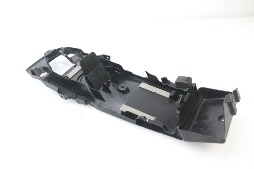 photo de PASSAGE ROUE ARRIERE SUZUKI GSX-R GSXR 600 (2008 - 2010)