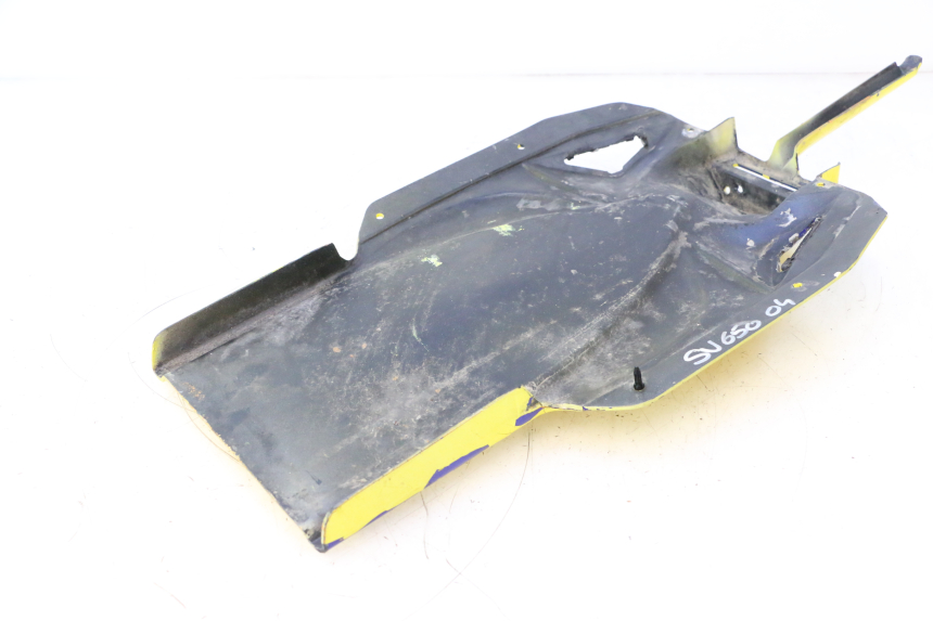 photo de PASSAGE ROUE ARRIERE SUZUKI SV S 650 (2003 - 2009) - Points de fixation