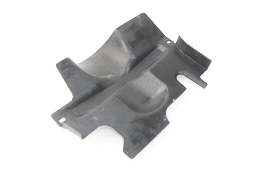 photo de PASSAGE ROUE ARRIERE TRIUMPH SPRINT ST ABS 1050 (2005 - 2007)