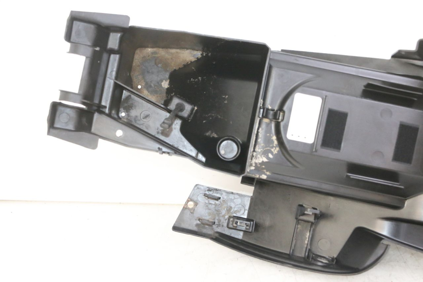 photo de PASSAGE ROUE ARRIERE HONDA XLV VARADERO 125 (2000 - 2006)
