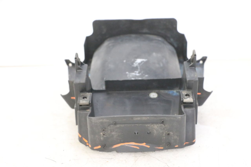 photo de PASSAGE ROUE ARRIERE YAMAHA FZS FAZER 600 (2001 - 2003)