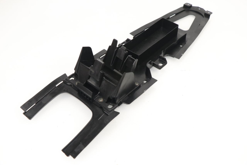 photo de PASSAGE ROUE ARRIERE YAMAHA YZF R 125 (2008 - 2013)